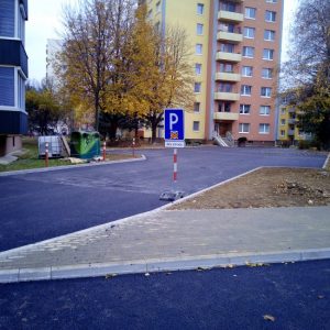 Na Inoveckej ulici č. 1 a 3 pribudlo 41 parkovacích miest