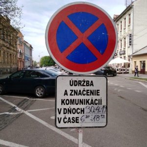 Práce na Palackého ulici prerušil dážď