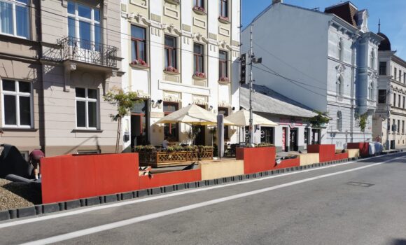 Z časti Palackého ulice bude pešia zóna. Jeden deň