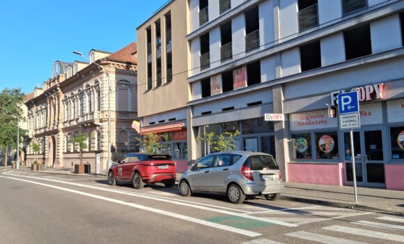 Úprava režimu na Palackého ulici, opäť pribudne parklet Úprava režimu na Palackého ulici, opäť pribudne parklet